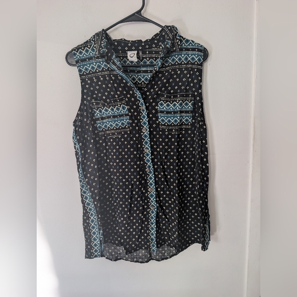 Anthropologie Akemi + Kin Women's Tribal Print Sleeveless Collared Top - Picture 2 of 7